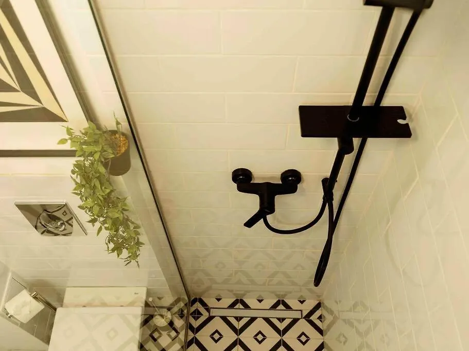 아파트 Sunny Large Flat - Top Location - Charming Balcony 부쿠레슈티 루마니아