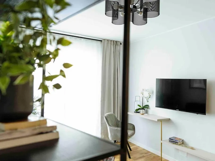 Sunny Large Flat - Top Location - Charming Balcony 부쿠레슈티