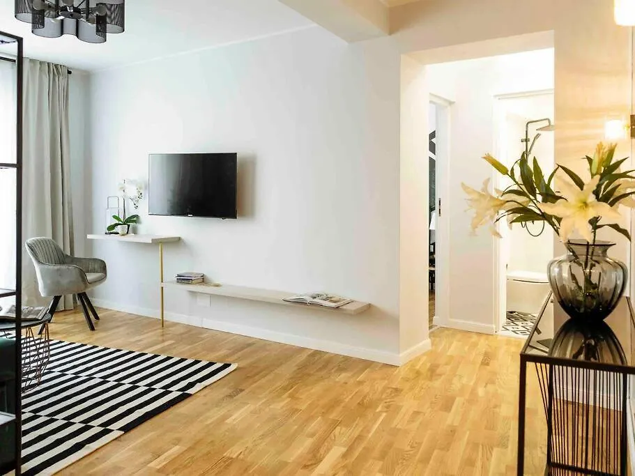 Sunny Large Flat - Top Location - Charming Balcony Bucarest Appartement