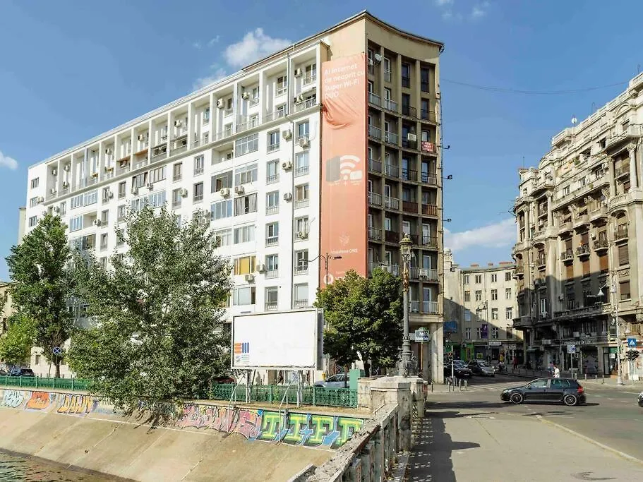 Appartement Sunny Large Flat - Top Location - Charming Balcony Bucarest Roumanie
